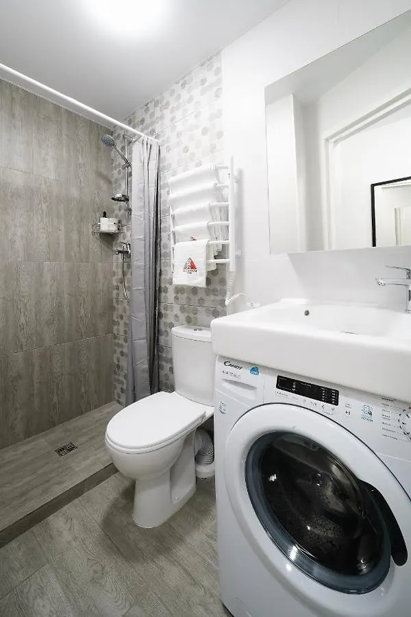 Apartment Myfreedom Апартаменти Метро Чернігівська Інститут Серця Kyiv Ukraine